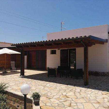 Vila Casa Vacanze Dorotea Valderice Exteriér fotografie