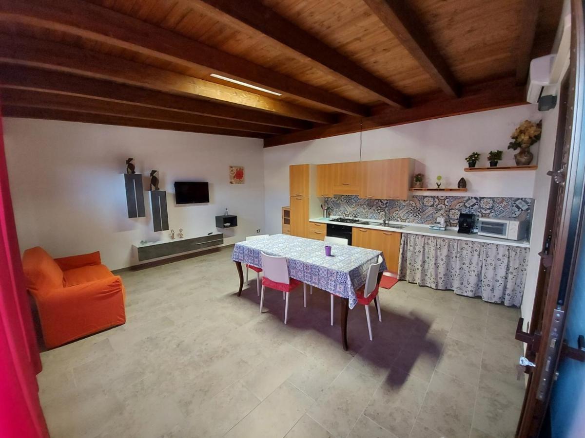 Vila Casa Vacanze Dorotea Valderice Exteriér fotografie