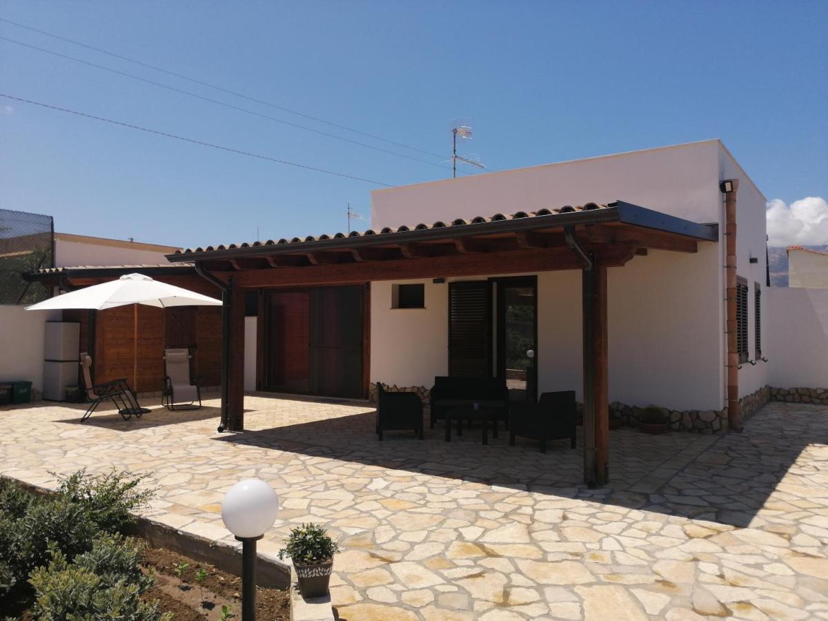 Vila Casa Vacanze Dorotea Valderice Exteriér fotografie